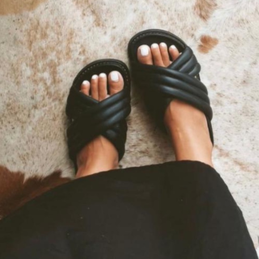 Pink Haley Dune Leather Slide Sandals